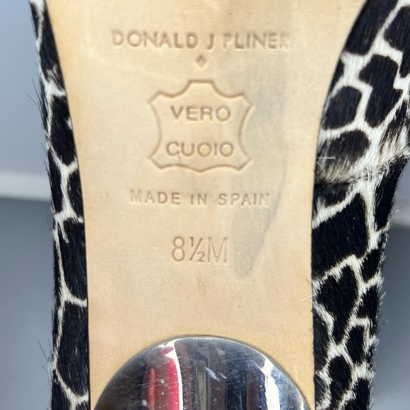 Donald J. Pliner "Treva" heels - Picture 7 of 8
